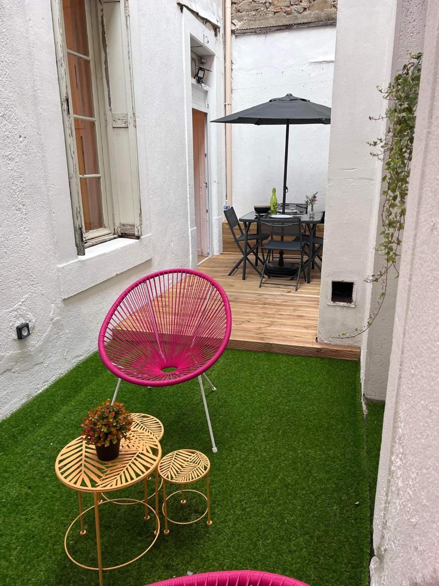 Charmant Appartement Climatise Aux Pieds De La Cite Carcassonne Eksteriør billede